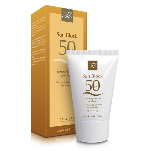 Envase Gold Skin SPF 50, crema facial de protección solar