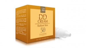 Envase DD Cream Radiant Skin SPF 50, crema solar de acción global